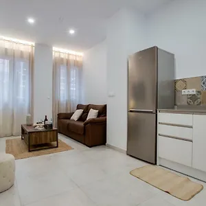 Iceberg Luxury ***** Apartment